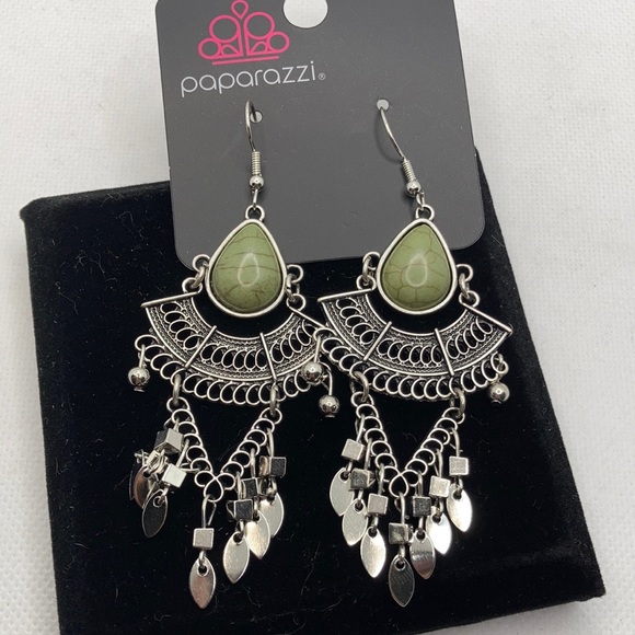 Paparazzi Earring